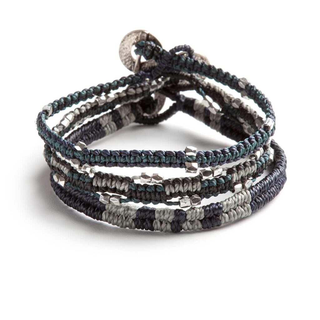 Armband och halsband med attityd och hjärta – fair trade från Guatemala 12 Wakami Adventures: Professional Bracelet 3-pack WA0472, armband för män I blått, grått, svart och silver