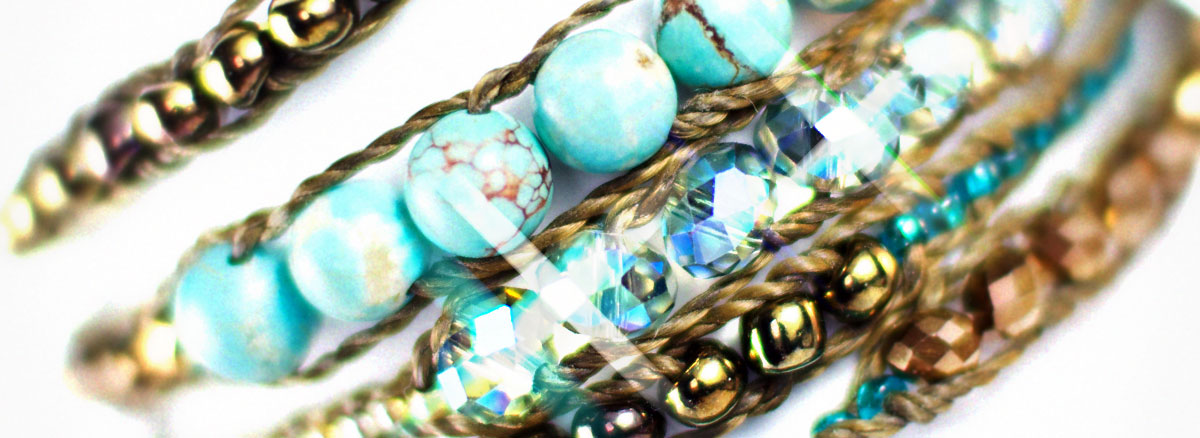 Nytt, lyxigt armband: Stela K. 1 Guate!Guate Stela K. multi-wrap armband brunt/blått/natur GG800-BB