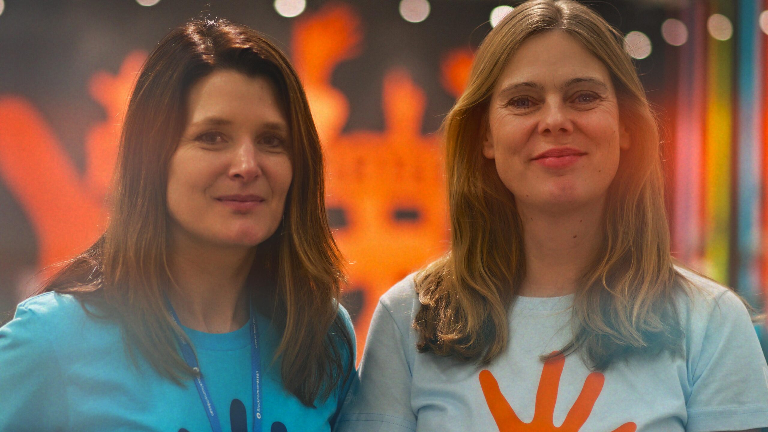 Vilken Formex-vecka! 1 Annika och Sofia framför montern på Formex