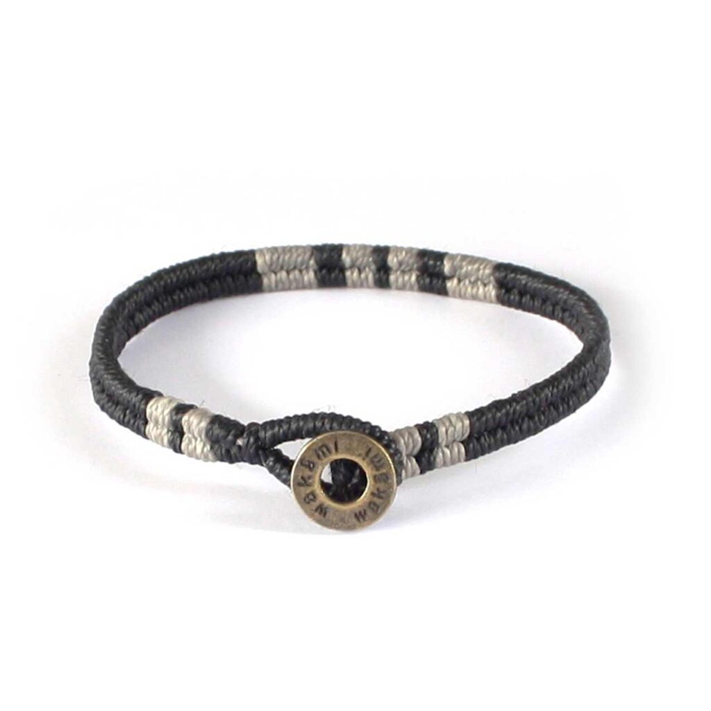 Armband och halsband med attityd och hjärta – fair trade från Guatemala 11 Svart armband för män: Wakami Classics - Bracelet - Black WA9531-06