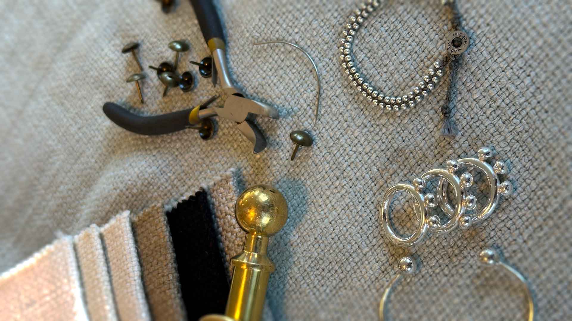 Inredningstyger, Wakami-armband och smycken från Elfving Silver